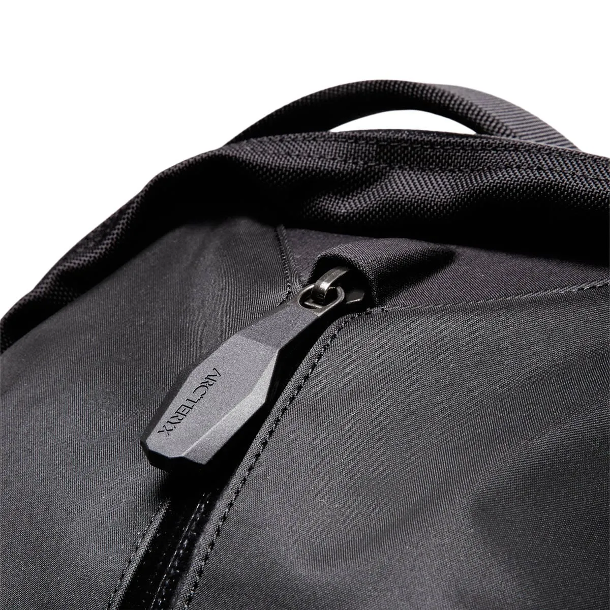 ARRO 22 BACKPACK Stealth Black