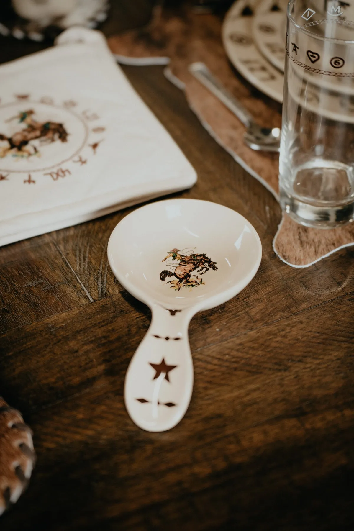 Bronc Design Ceramic Spoon Rest