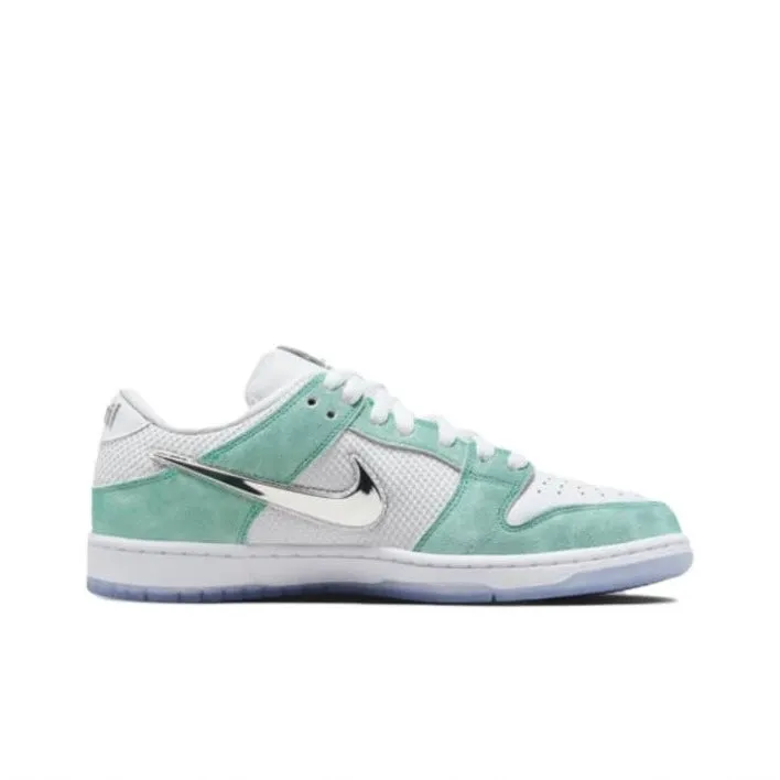 Dunk Low SB April Skateboards