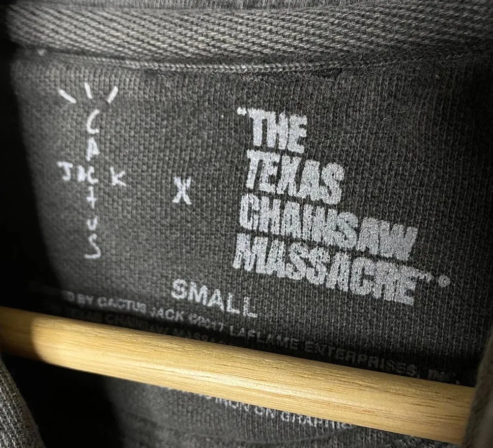 Halloween 2017 Texas Chainsaw Massacre Hoodie (Grey)