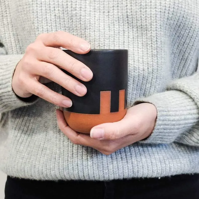 Handleless Mug - Black with Notches