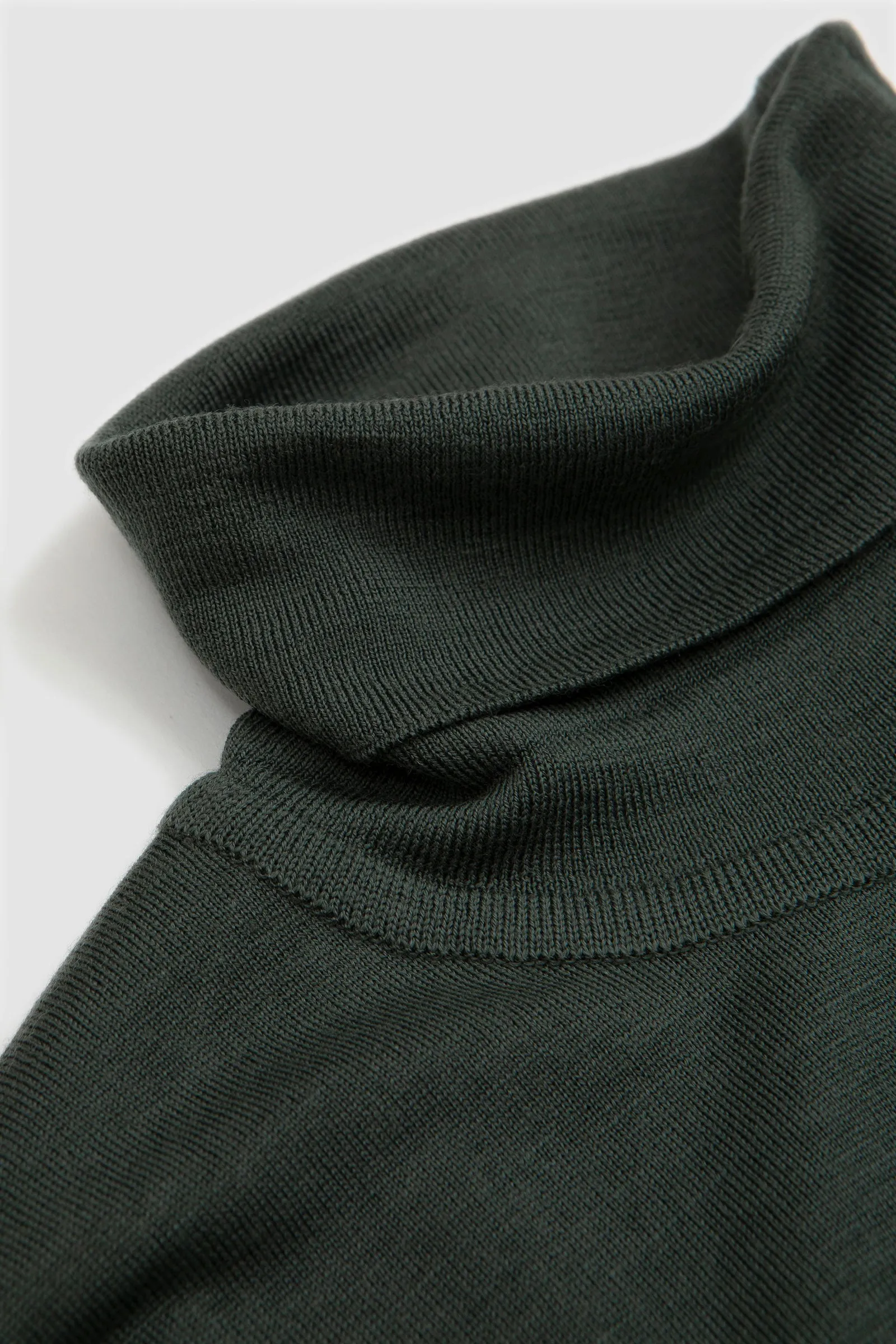 John Smedley Cherwell Roll Neck Pullover Highland Green