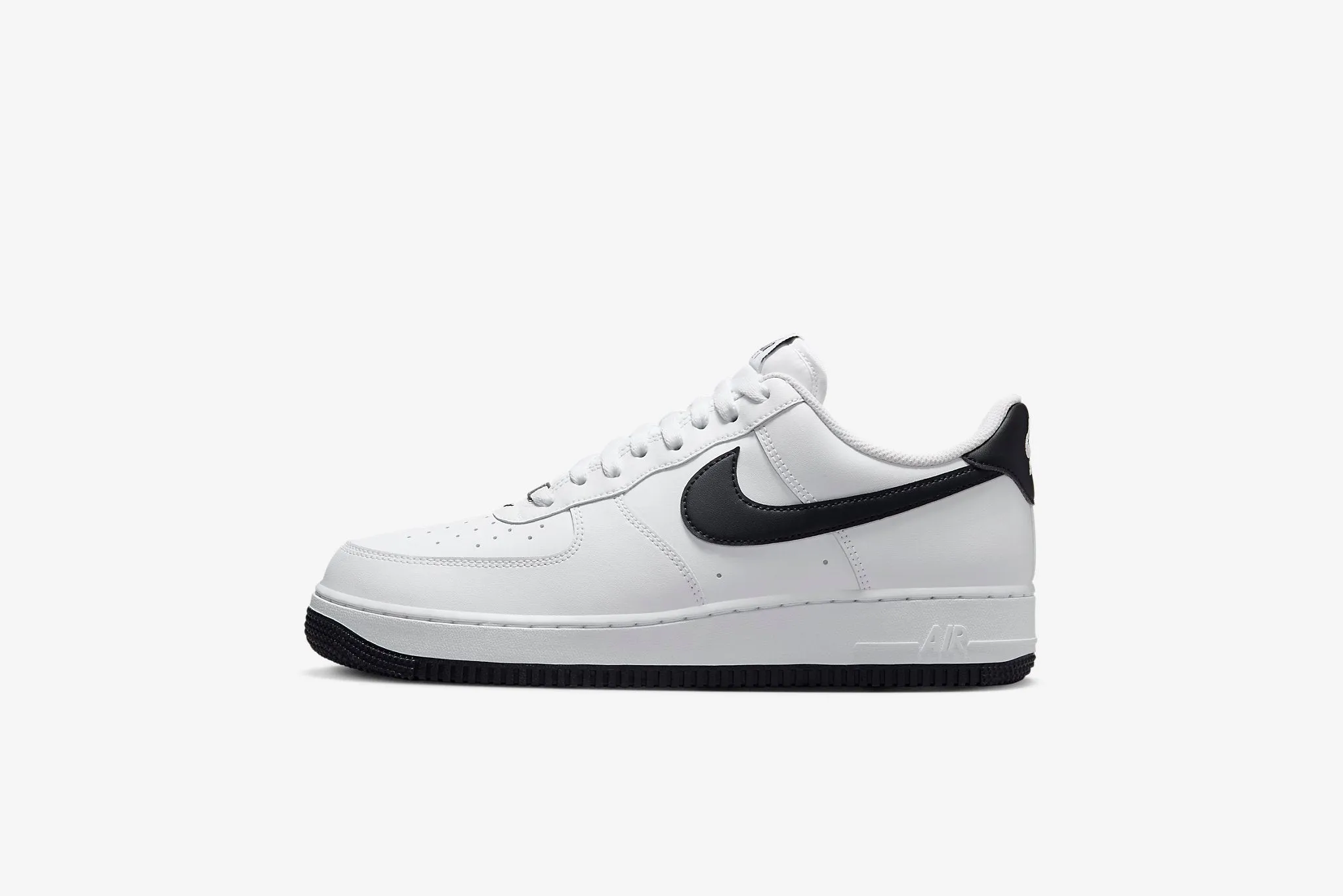 Nike Air Force 1 '07 M - White / Black / White