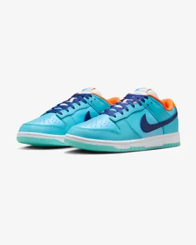 NIKE DUNK LOW SE - BALTIC BLUE/ DEEPROYALBLUE