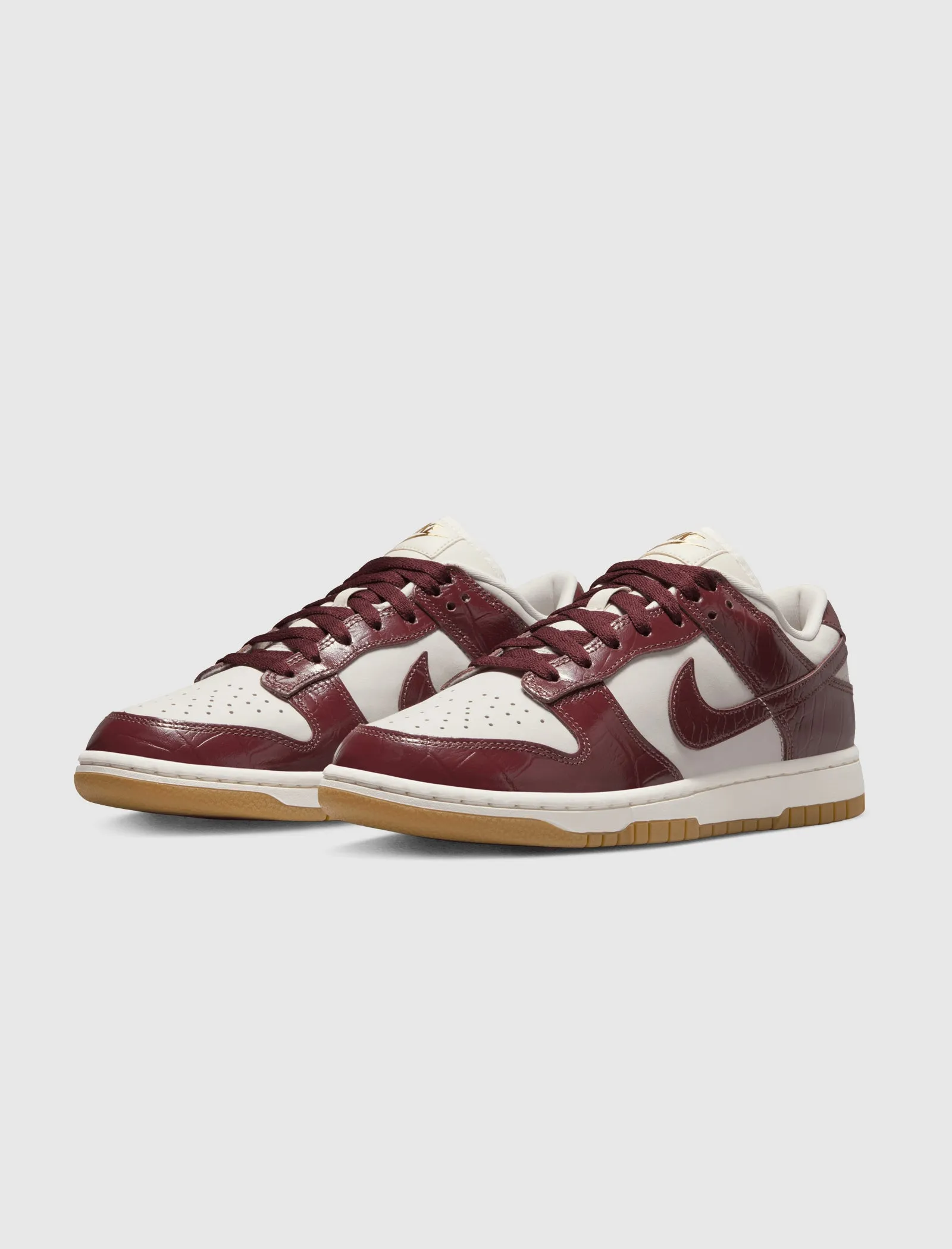 NIKE WOMEN'S DUNK LOW 