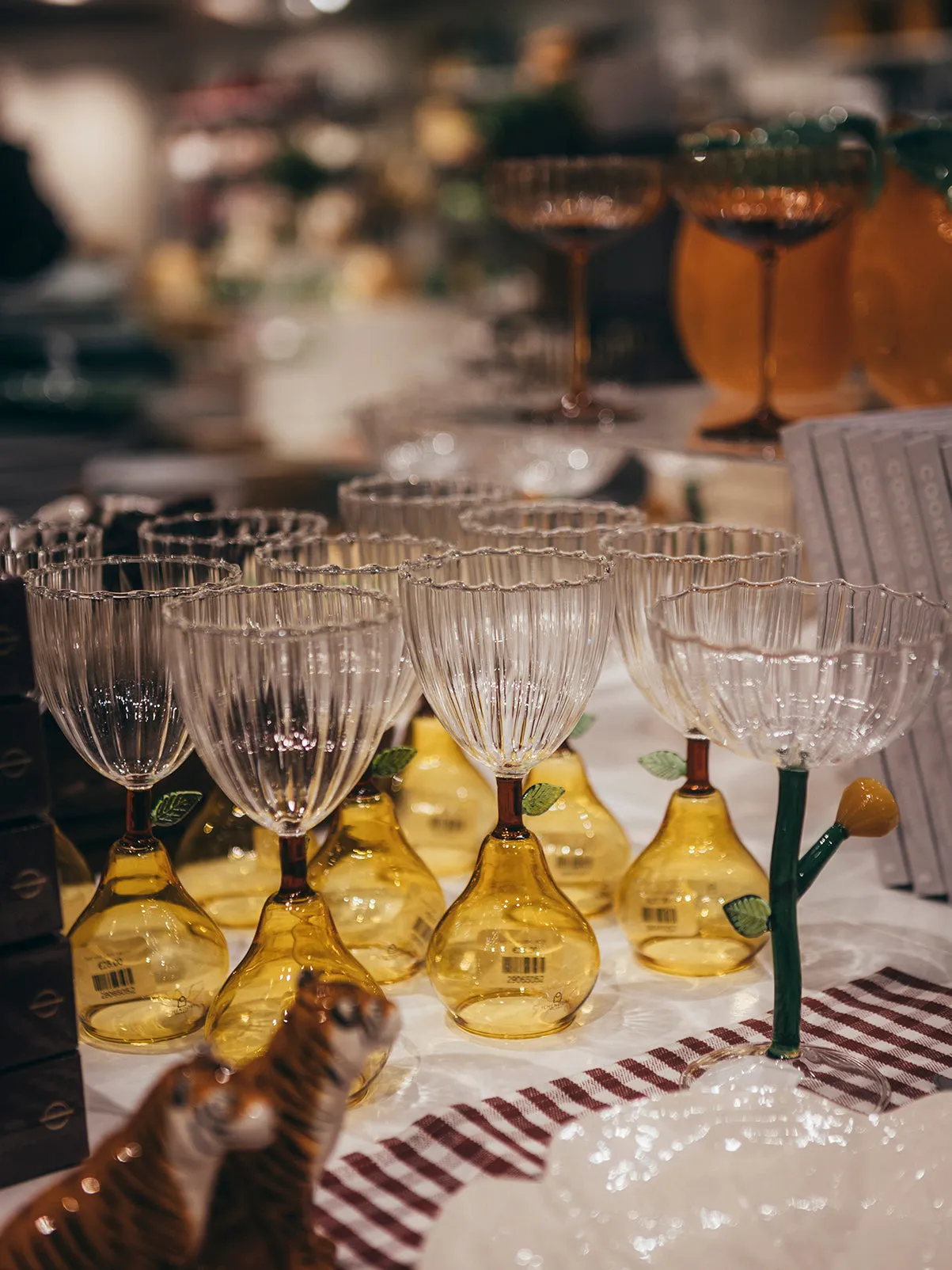 Yellow pear wine glass, Fruits & Flowers Collection